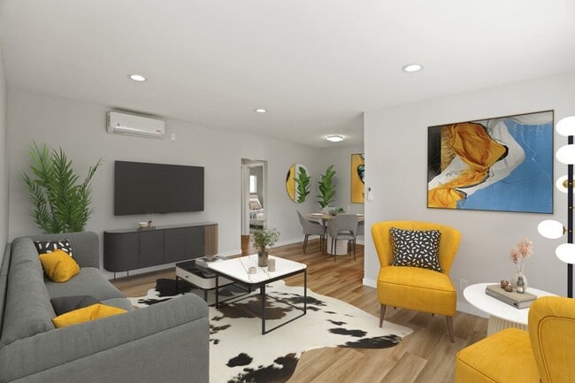 Photo - 1352 W 36th St Unit 2