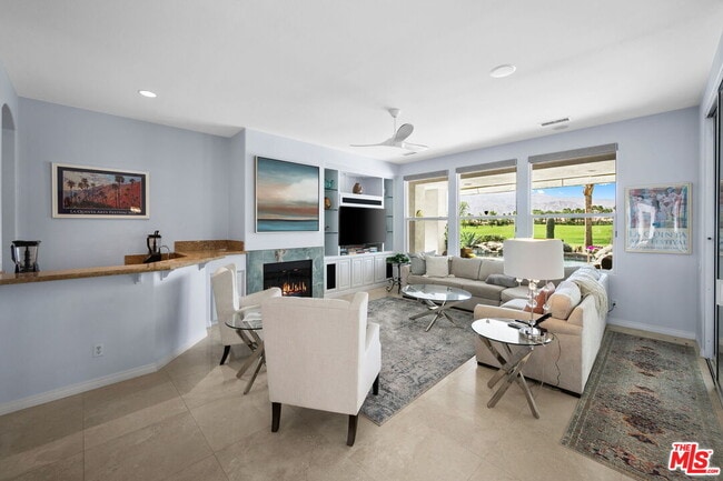 Photo - 56645 Mountain View