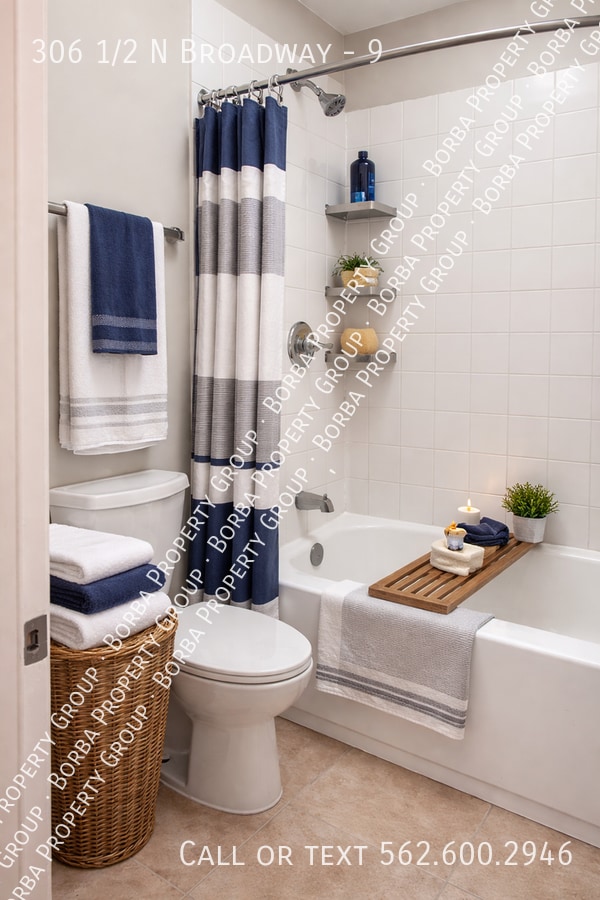 Photo - 306 1/2 N Broadway-9 Unit 9