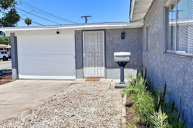 Photo - 5178 Bowden Ave