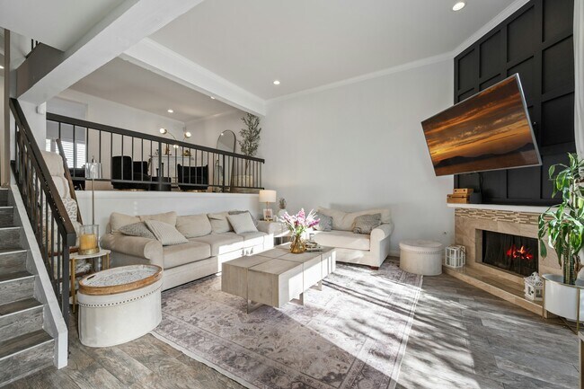 Photo - 1825 Caddington Dr