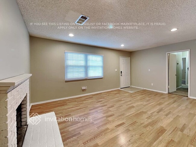 Photo - 490 Avignon Ct