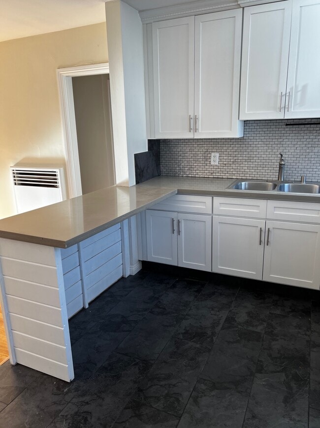 Photo - 1031 Ocean Park Blvd Unit 4.1