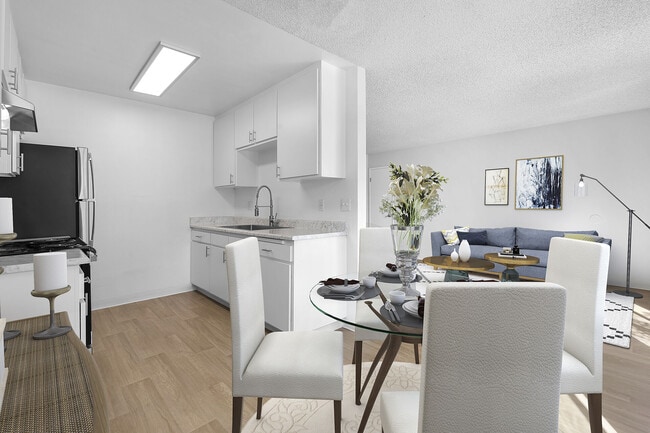 Photo - Vista Apartments