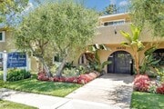 Photo - Florida Gardens Apartments