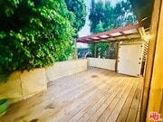 Photo - 9012 Phyllis Ave