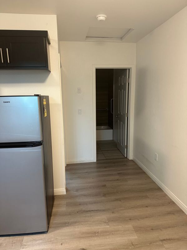 Photo - 1351 1/4 East 41st Place