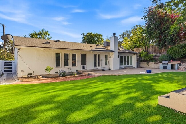 Building Photo - 20305 Aetna St