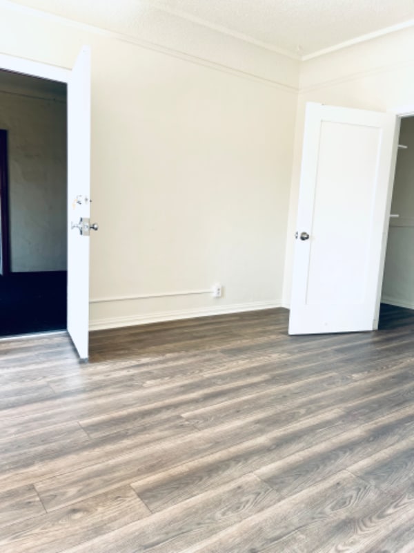 Photo - 2329 Crenshaw Blvd Apartment