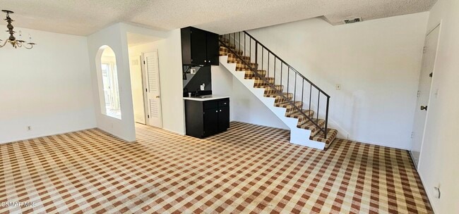 Photo - 346 Green Moor Pl