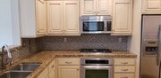 Kitchen - 5532 Renaissance Ave