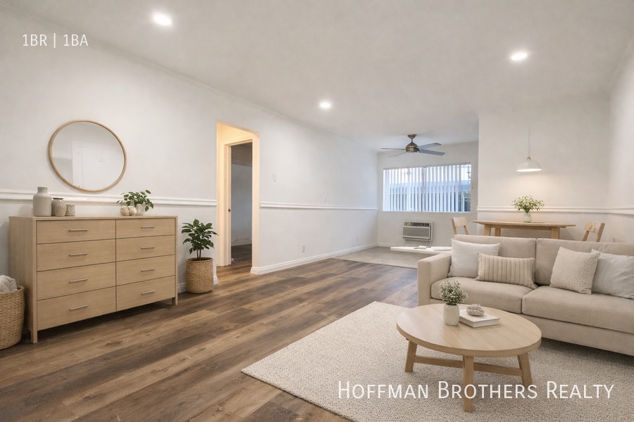 Photo - 10839 Morrison St Unit 3