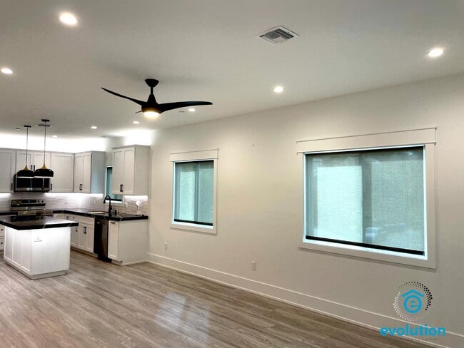 Photo - 8673 Golf Dr