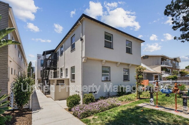 Building Photo - 4364 Alabama St