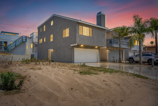 Building Photo - 221 Rossmore Dr