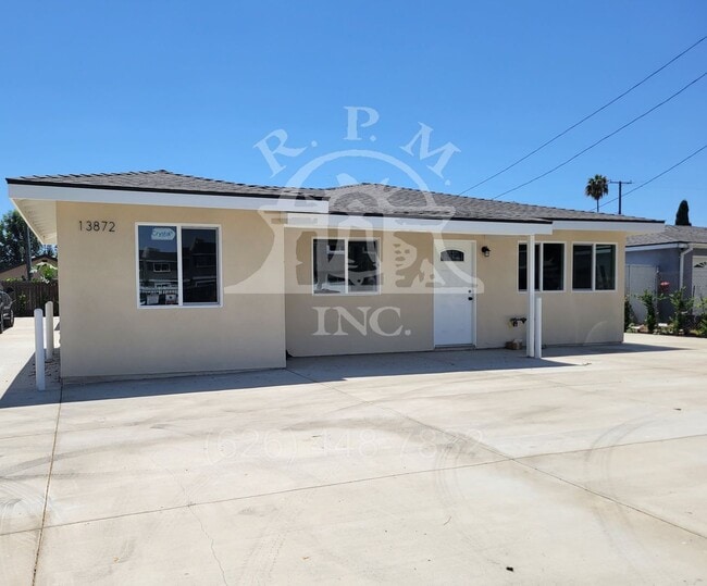 Building Photo - 13872-13874 Saranac Dr Unit 13872