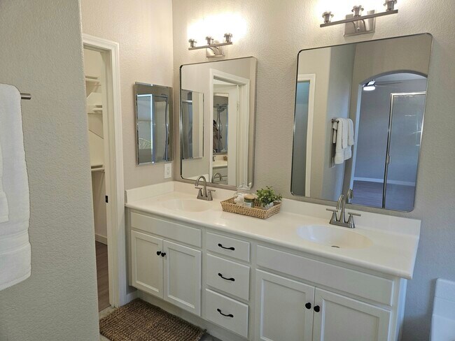 Photo - 41764 Ridgewalk St