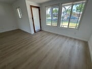 Photo - Spacious 3 Bed 3 Bathoom in Long Beach