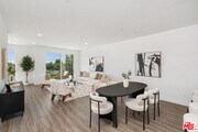 Photo - 6144 Whitsett Ave Unit 204