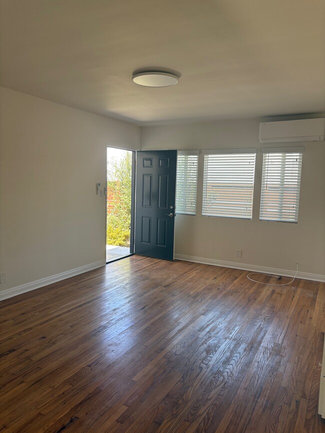 Photo - 10720 Charnock Rd Unit 10720.5 Charnock Rd, LA CA 90034