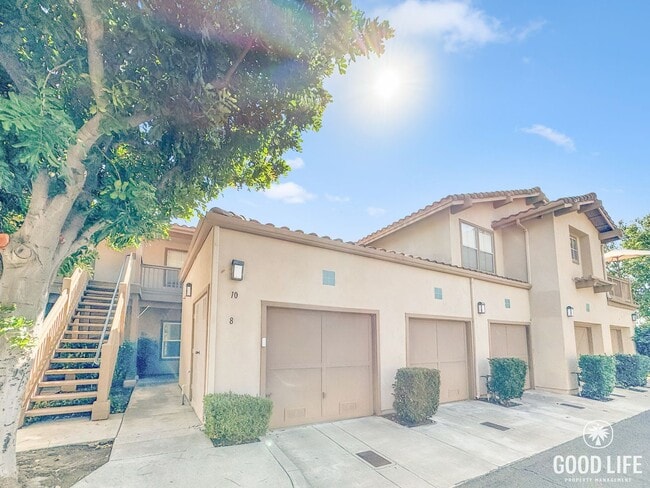 Building Photo - Immaculate 2Bd/2Ba Condo w/Brand New Floor...