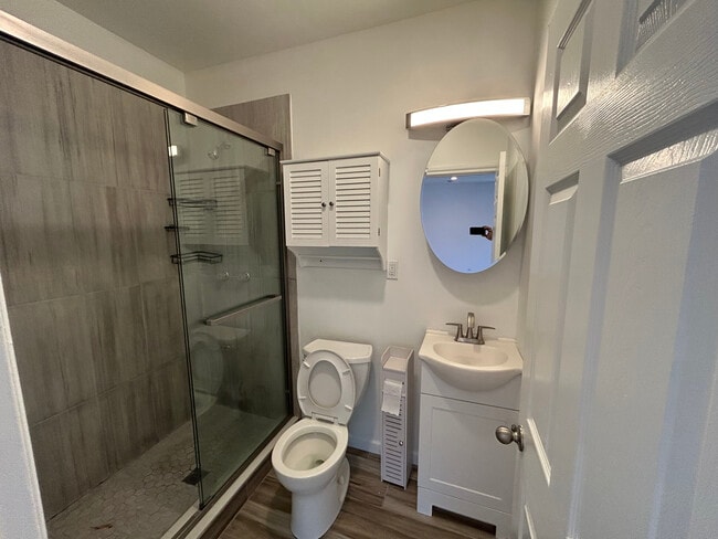 Building Photo - 13408 Lochrin Ln Unit ADU