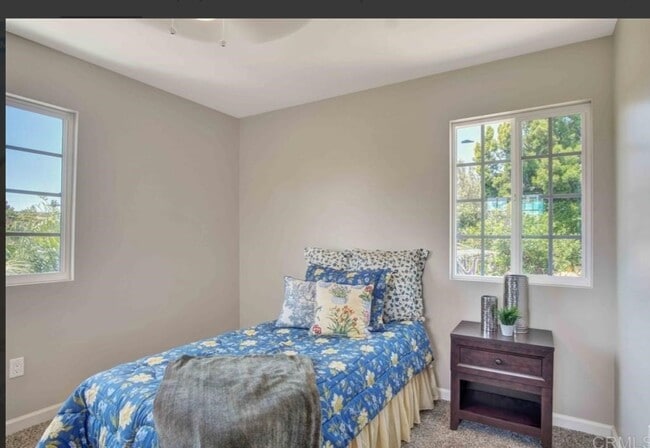 Building Photo - 920 Galopago St Unit 9201/2 Rental