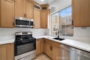 Photo - 18 Crivelli Aisle Townhome
