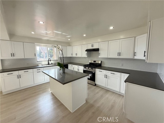 Building Photo - 564 W MacArthur Ave Unit 3