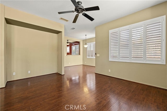 Photo - 1675 Tanglebush Ln