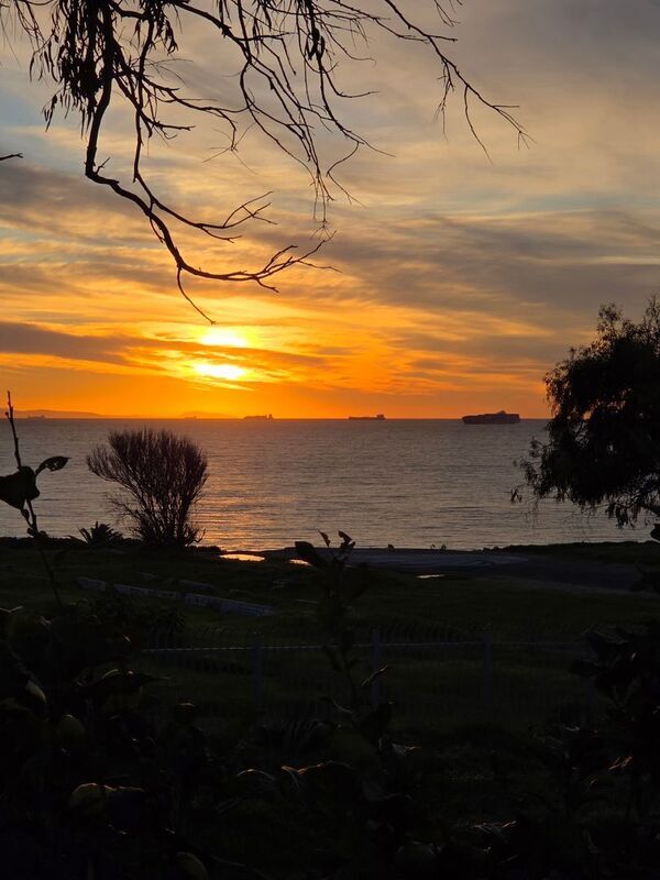 Building Photo - 668 W Paseo Del Mar