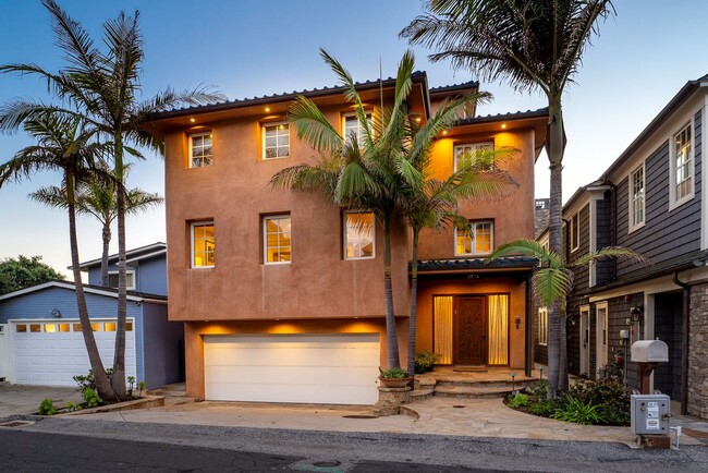 Photo - GORGEOUS CUSTOM BEACH HOME - Solimar Beach...