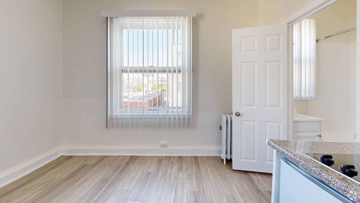 3D Tour - The Charleston Apartments
