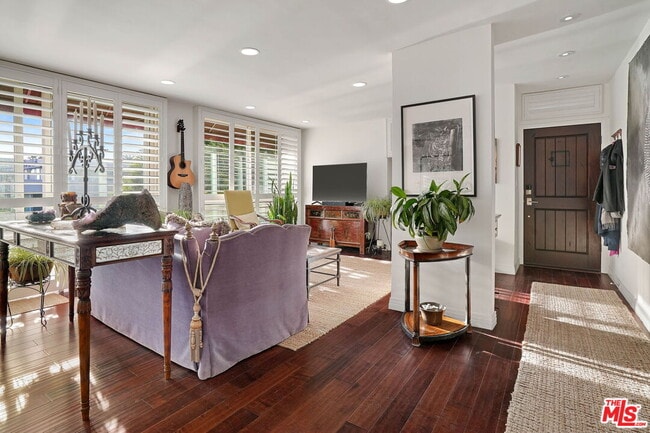 Photo - 1017 2nd St Unit 301