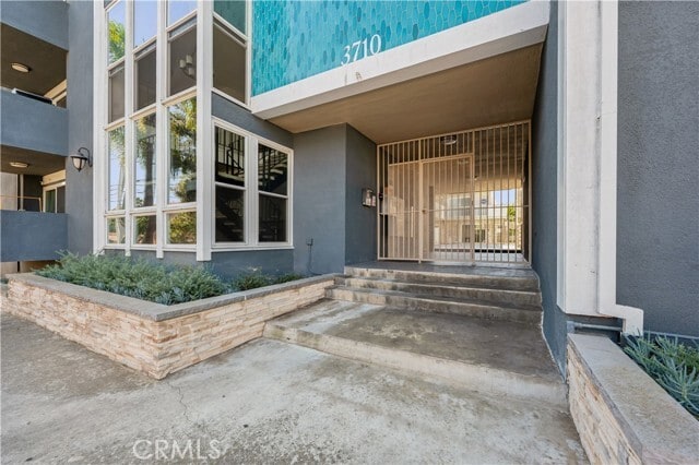 Building Photo - 3710 Garnet St Unit 207