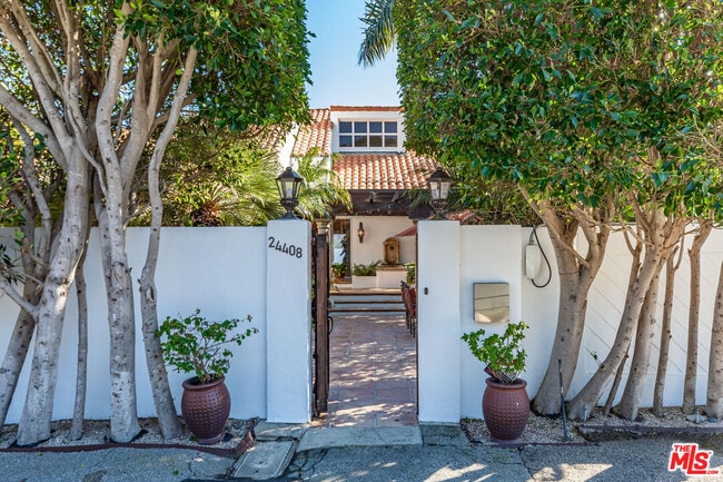 Photo - 24408 Malibu Rd