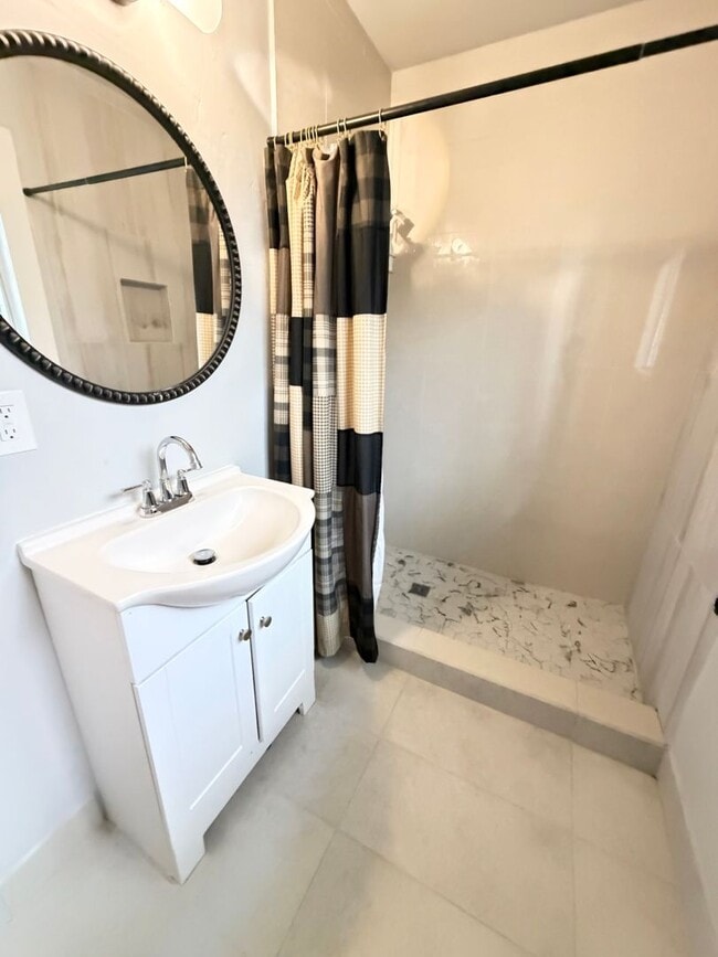Photo - Adorable North Park 1 Bedroom with Parking
