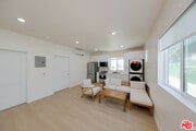 Photo - 233 N Chicago St
