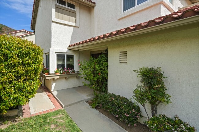 Photo - 19539 Shadow Springs Way