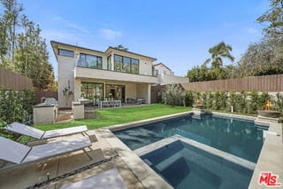 Building Photo - 318 S Medio Dr