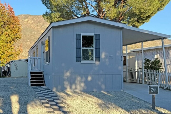 Photo - 21100 State St