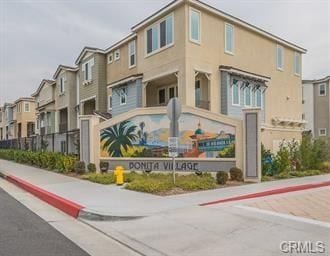 Photo - 831 Sunburst Wy Townhome