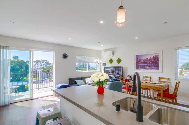 Photo - 116 E 22nd St Unit ID1465006P