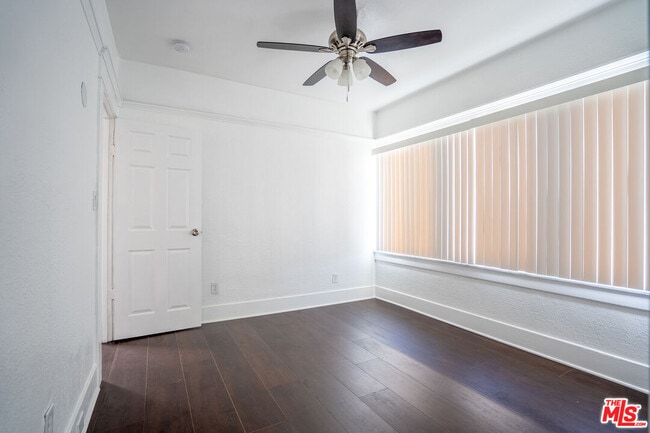 Photo - 2324 W Washington Blvd