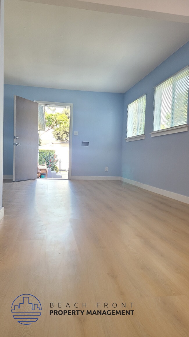 Photo - 1534-1548 W. 20th St.