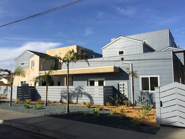 Photo - 640 Florida St