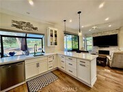 Photo - 33 Oak Knolls