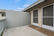 Photo - Pacific Crest Apartments