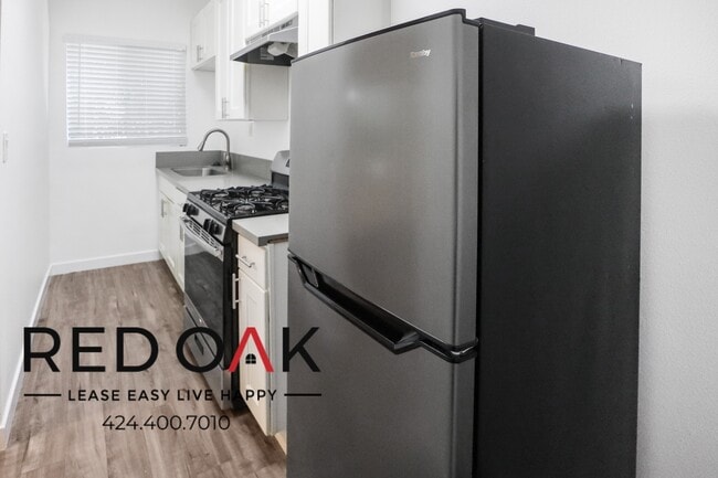 Photo - 719 Heliotrope Dr Unit 204