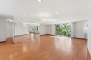 Photo - 100 S Doheny Dr Unit 213